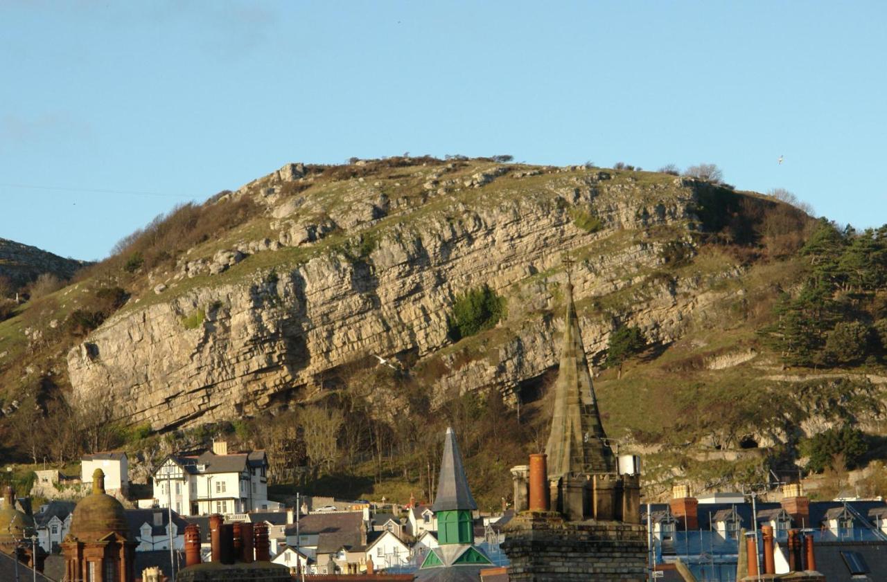 Cedar House, Formerly Shamrock House Llandudno Esterno foto